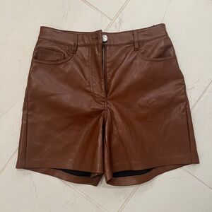 Aritzia Wilfred Faux Leather Shorts in Cognac Size 0